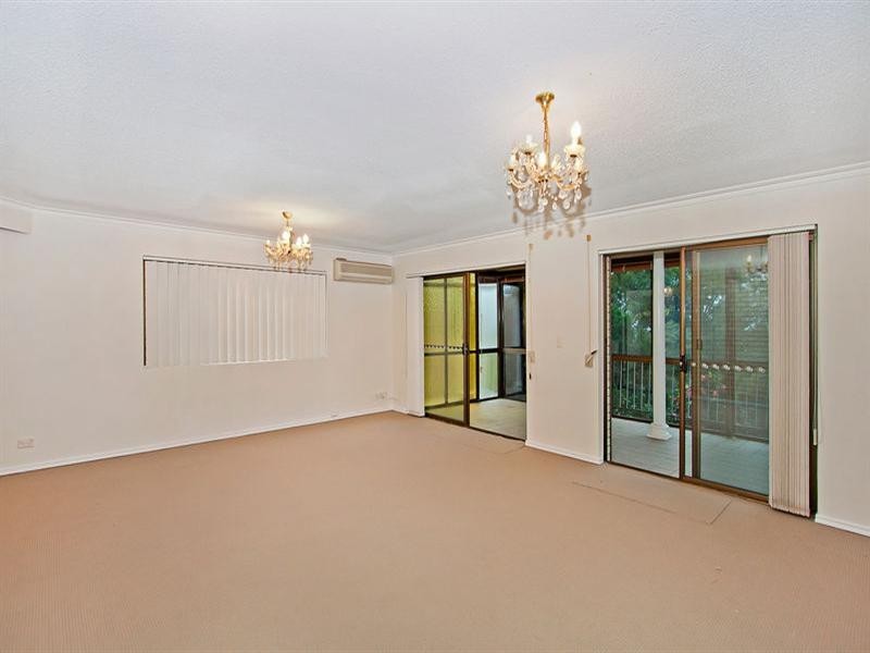 92 Garrick Street, Coolangatta QLD 4225