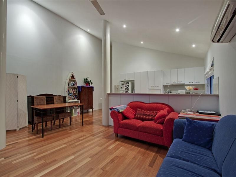 9/50 Rutledge Street, Coolangatta QLD 4225