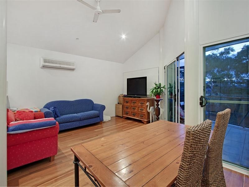 9/50 Rutledge Street, Coolangatta QLD 4225