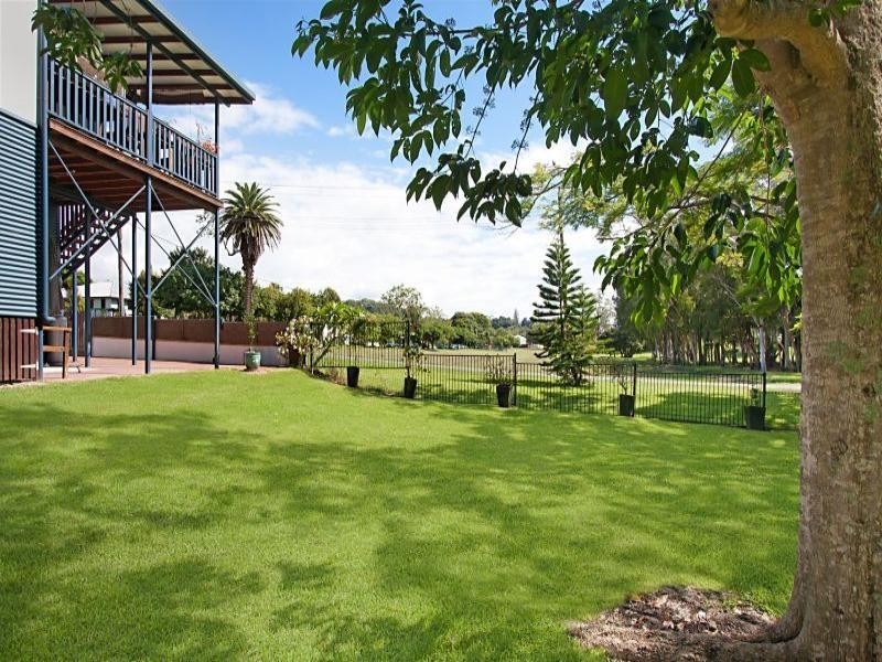 46 Wardrop St (cnr of Holland st), Murwillumbah NSW 2484