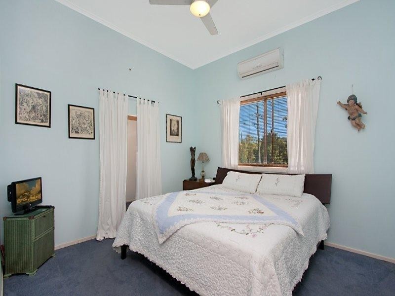 46 Wardrop St (cnr of Holland st), Murwillumbah NSW 2484