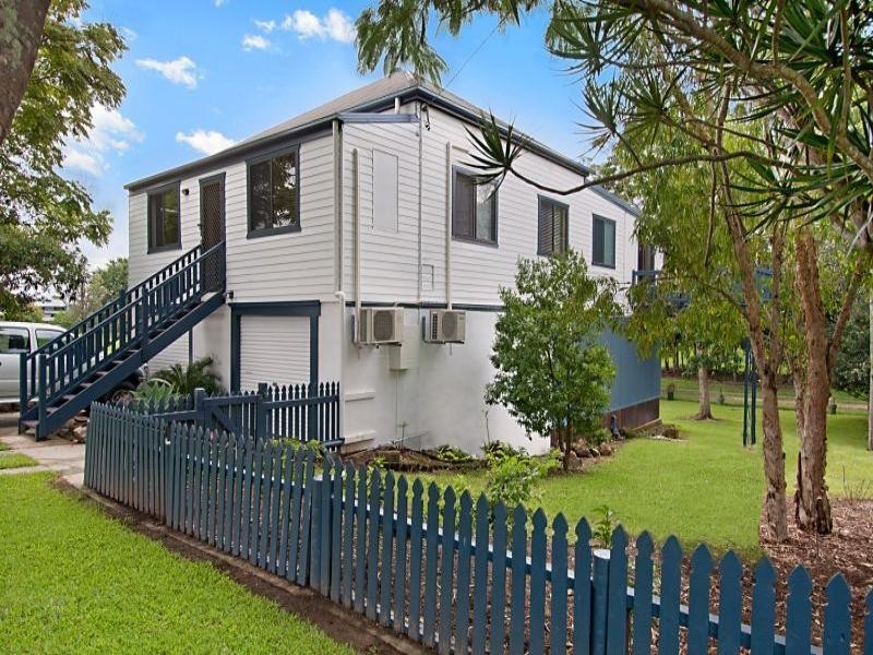 46 Wardrop St (cnr of Holland st), Murwillumbah NSW 2484