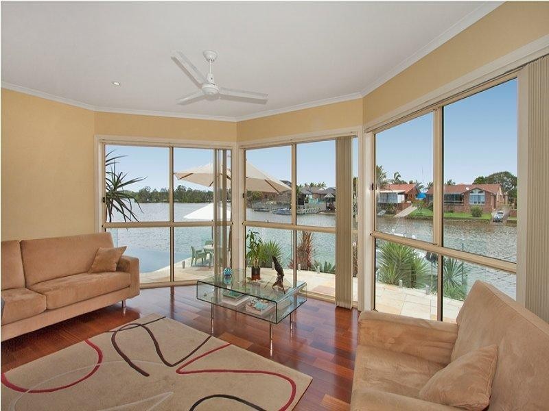 18 Bosun Boulevard, Banora Point NSW 2486
