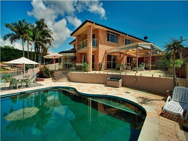 18 Bosun Boulevard, Banora Point NSW 2486