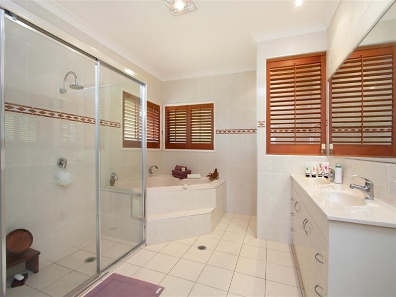 4 Highland Drive, Terranora NSW 2486