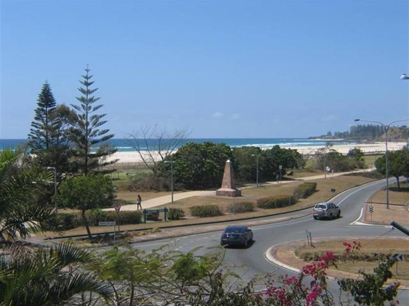 4/27 GOLDEN FOUR Drive, Kirra QLD 4225