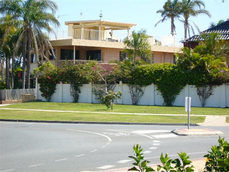 4/27 GOLDEN FOUR Drive, Kirra QLD 4225