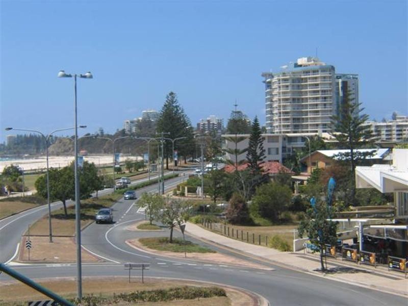 4/27 GOLDEN FOUR Drive, Kirra QLD 4225