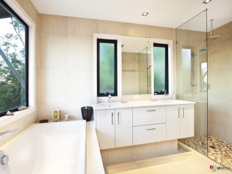 21 Upper Ballow Street, Coolangatta QLD 4225