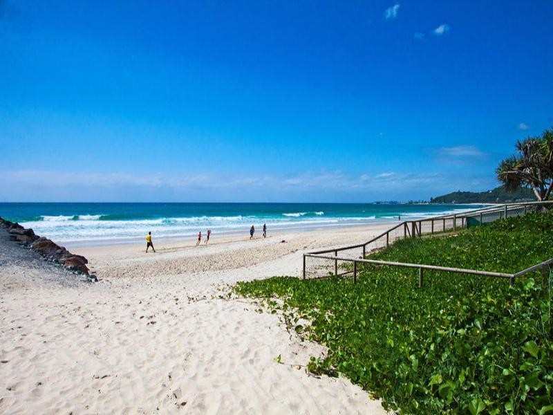 162 Jefferson Lane, Palm Beach QLD 4221