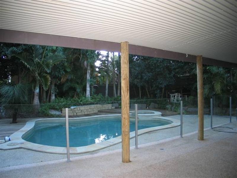 3 CHURCHILL Street, Kirra QLD 4225