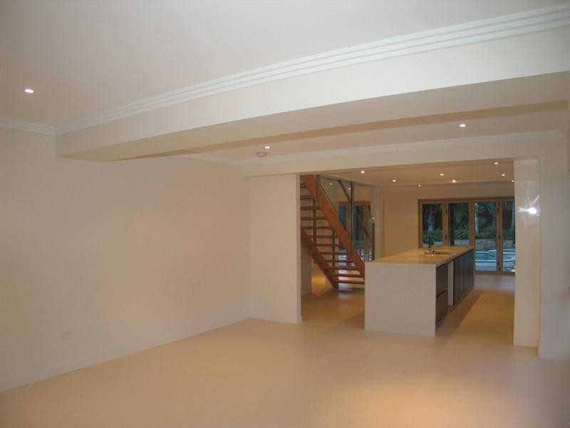 3 CHURCHILL Street, Kirra QLD 4225