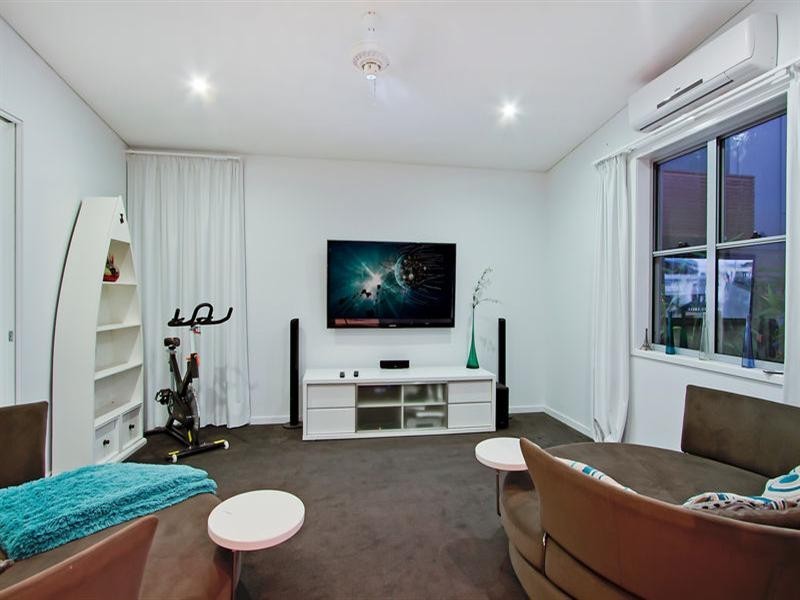 26 Kamala Crescent, Casuarina NSW 2487