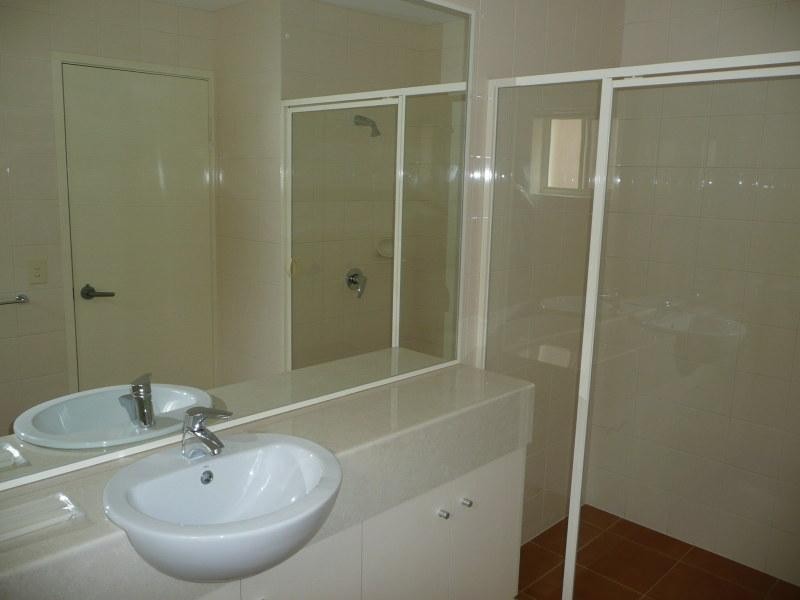 5/24 DUTTON Street, Coolangatta QLD 4225