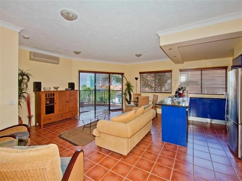 4/38-40 Tweed Street, Coolangatta QLD 4225