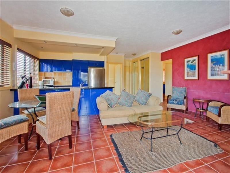 4/38-40 Tweed Street, Coolangatta QLD 4225