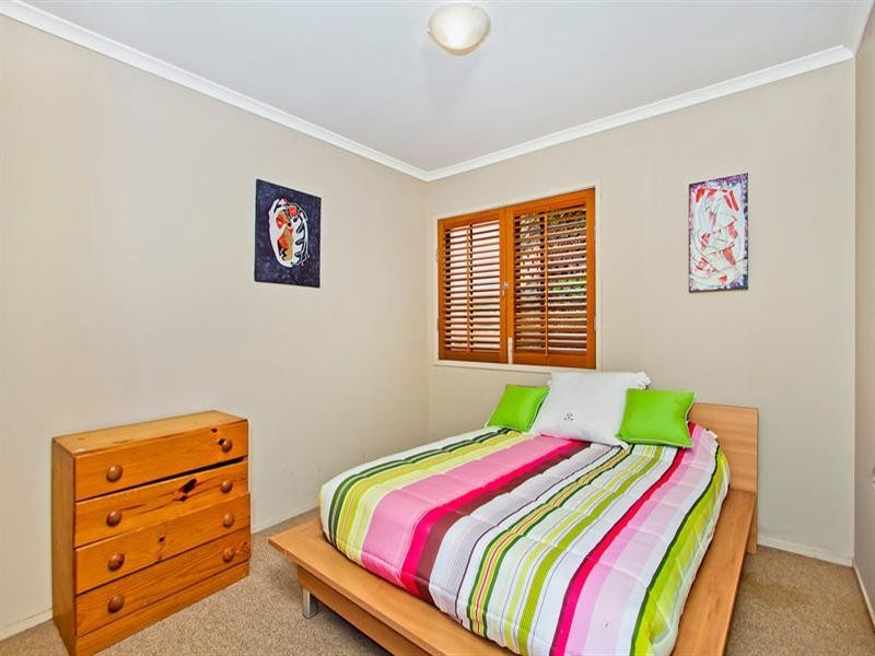 2/7-9 Stapylton Street, Coolangatta QLD 4225