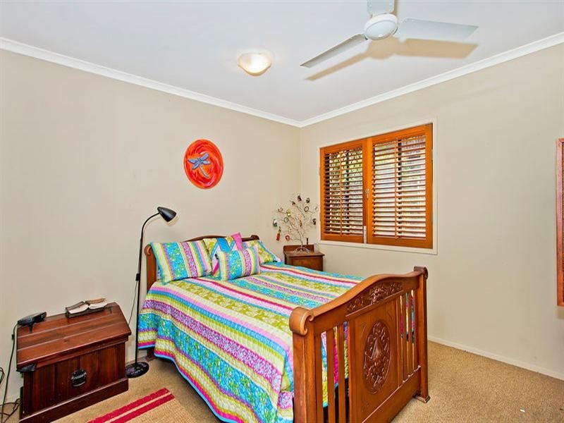 2/7-9 Stapylton Street, Coolangatta QLD 4225