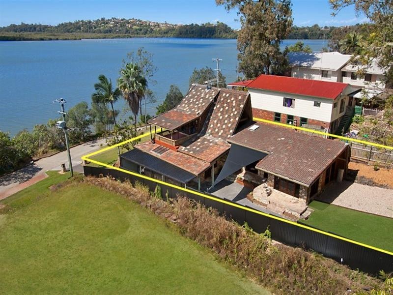 104 Broadwater Esplanade, Bilambil Heights NSW 2486