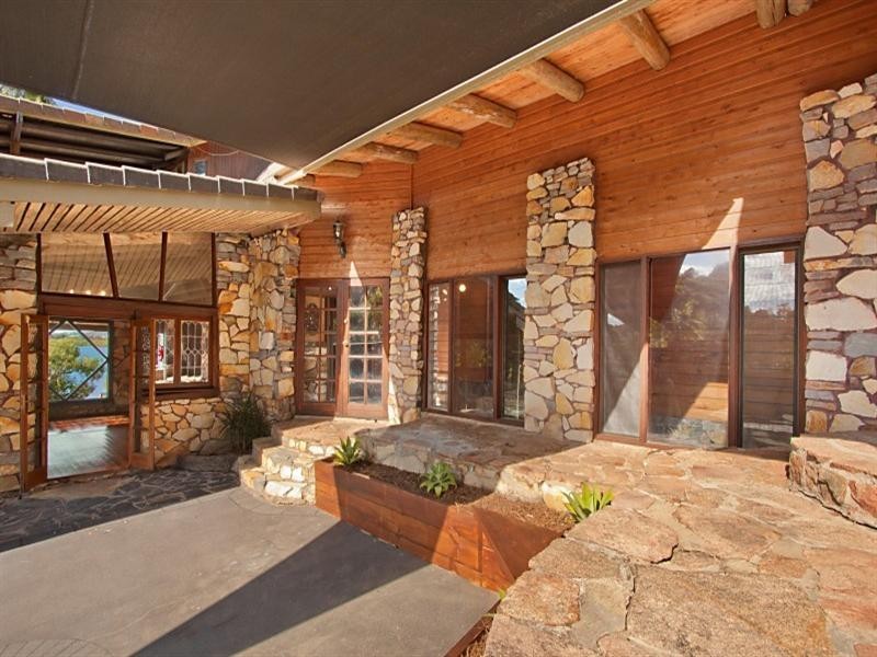 104 Broadwater Esplanade, Bilambil Heights NSW 2486