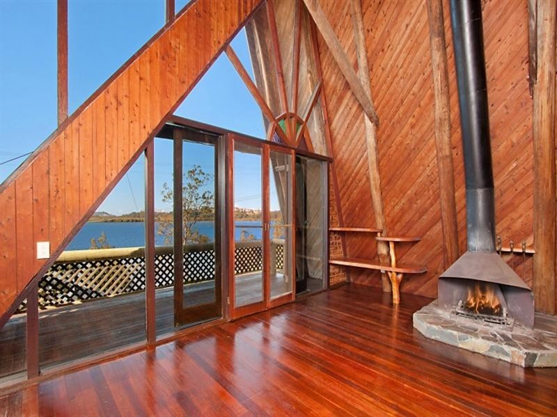 104 Broadwater Esplanade, Bilambil Heights NSW 2486