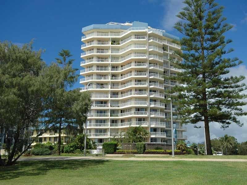 6 Coyne Street, Coolangatta QLD 4225