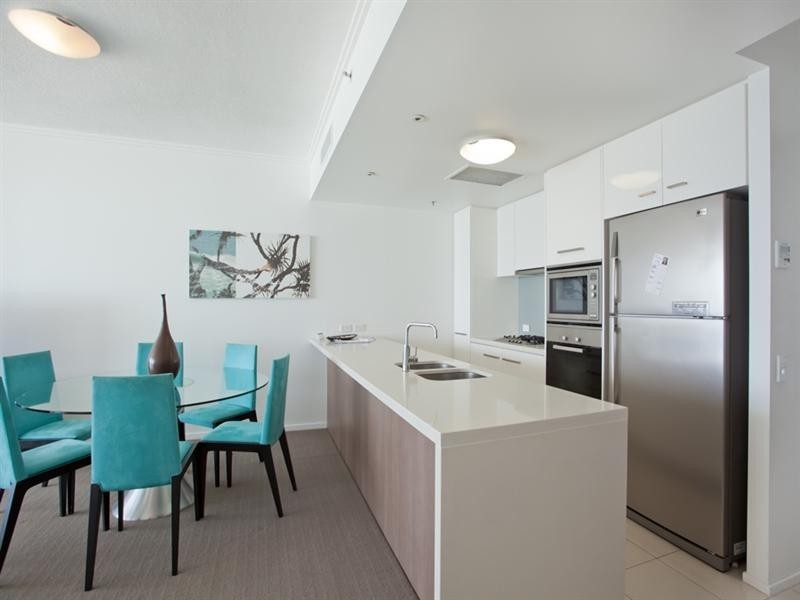 120 Marine Parade, Coolangatta QLD 4225