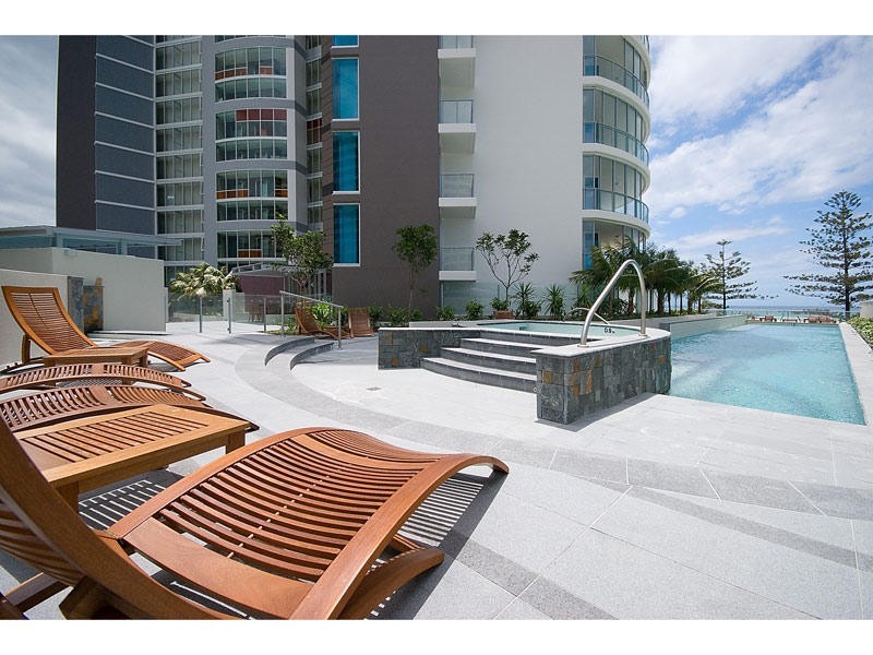 Coolangatta QLD 4225