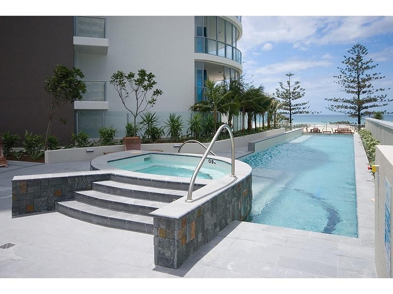 Coolangatta QLD 4225