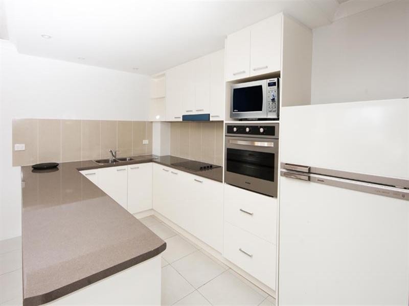 7/18 Lanham Street, Coolangatta QLD 4225