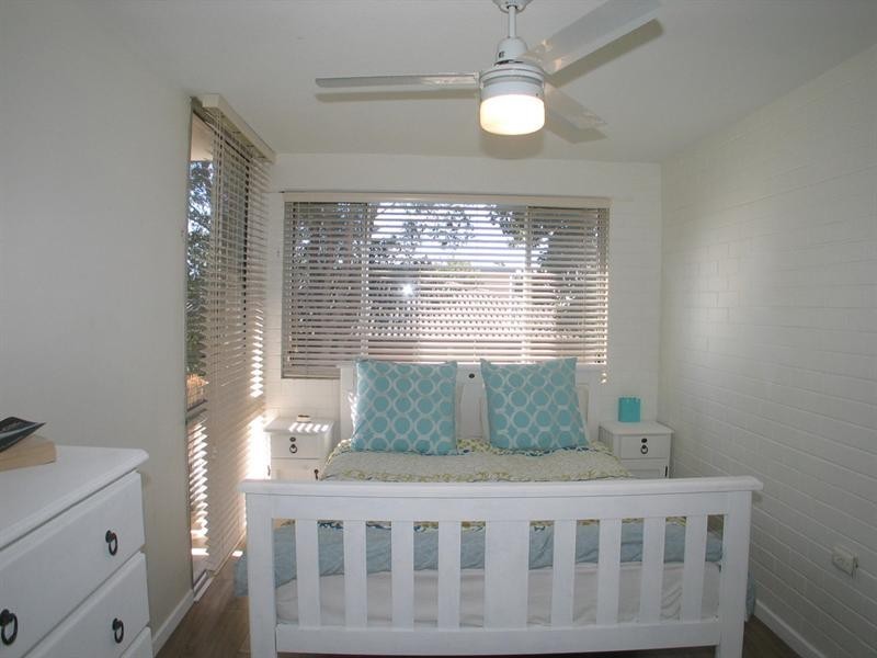 2/28 MILES Street, Coolangatta QLD 4225