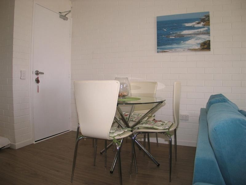 2/28 MILES Street, Coolangatta QLD 4225