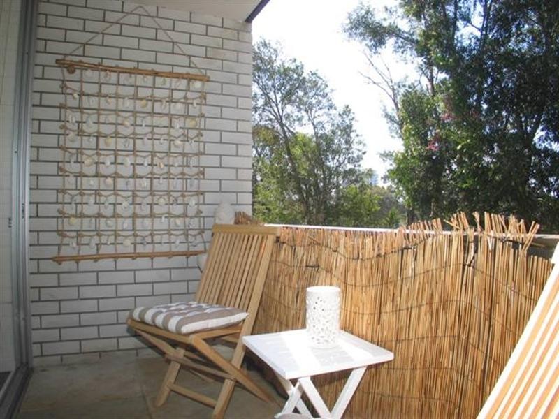 2/28 MILES Street, Coolangatta QLD 4225