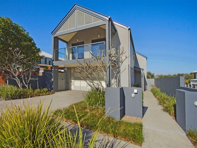 12 Hyndes Lane, Casuarina NSW 2487