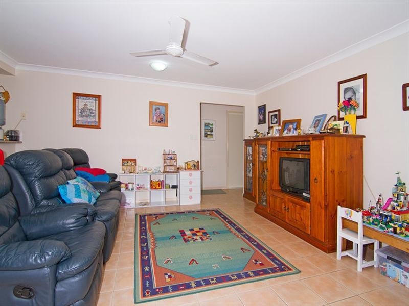 35 Riversdale Boulevard, Banora Point NSW 2486