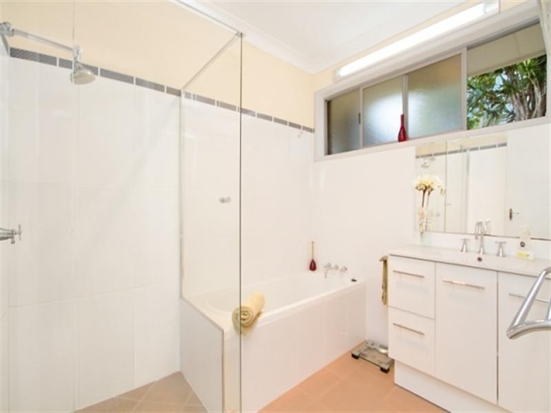 33 PENINSULA Drive, Bilambil Heights NSW 2486