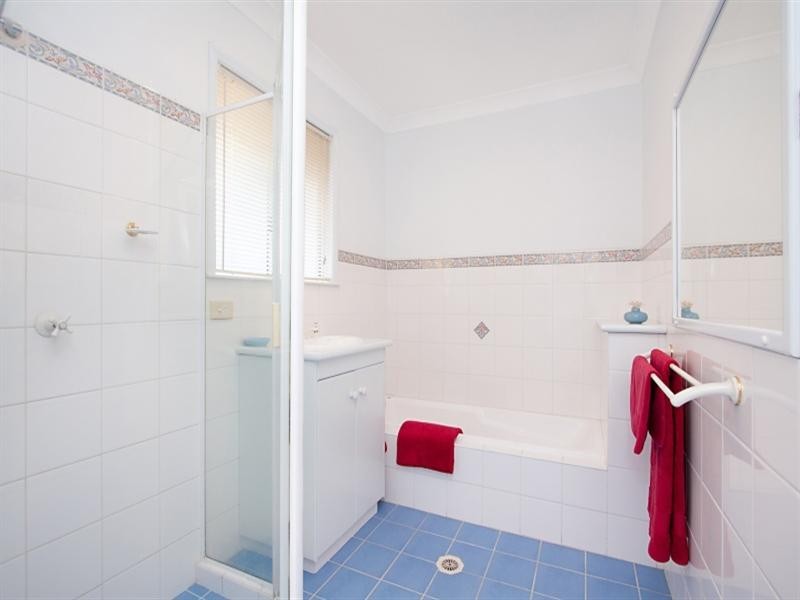 5 Acacia Street, Tweed Heads South NSW 2486