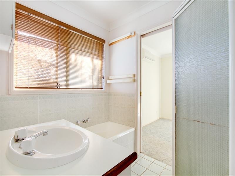 13 Casuarina Drive, Banora Point NSW 2486