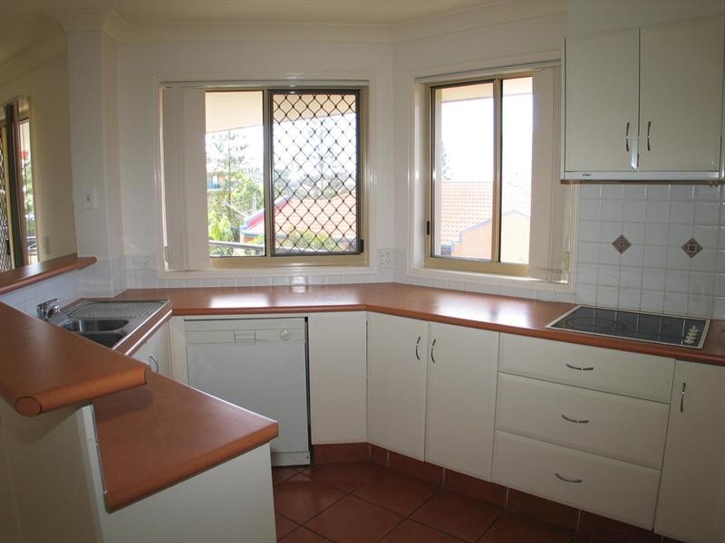 10/40-42 Dutton Street, Coolangatta QLD 4225