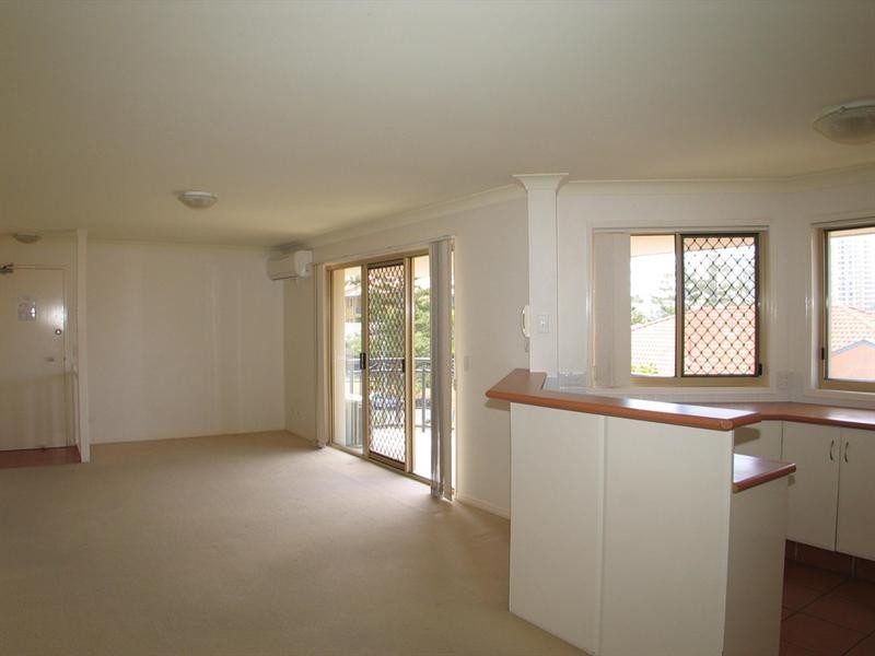 10/40-42 Dutton Street, Coolangatta QLD 4225