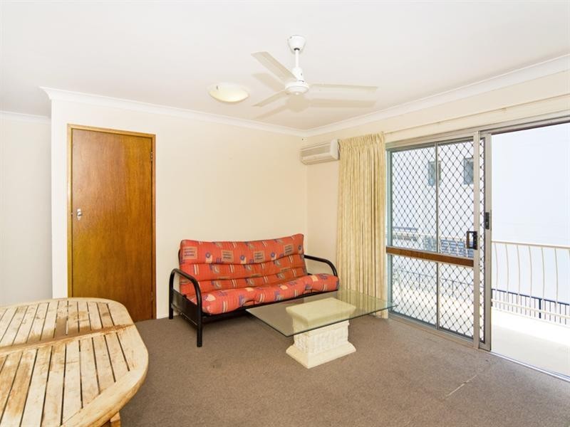 3/70 McLean Street, Coolangatta QLD 4225