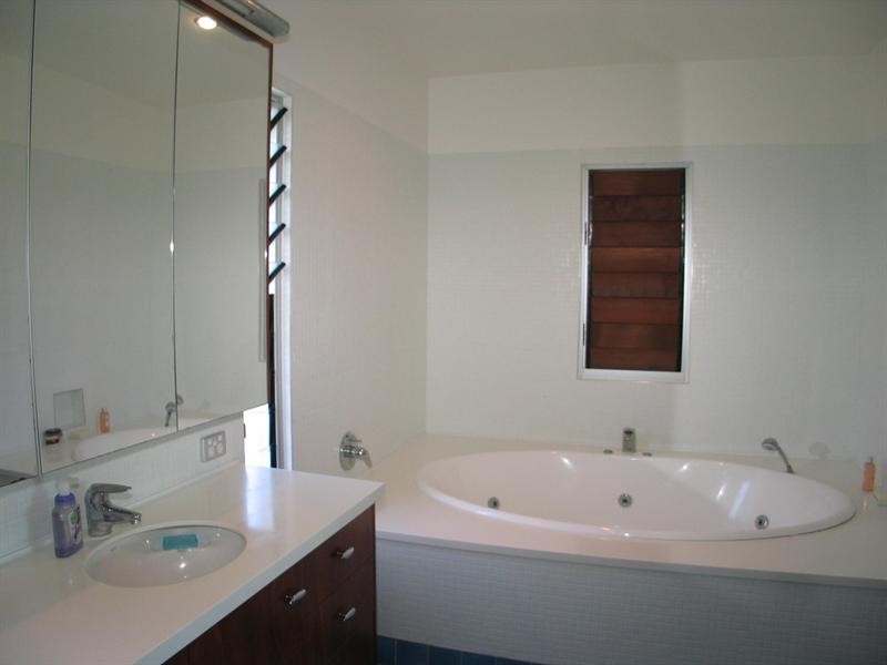 18 Beech Lane, Casuarina NSW 2487