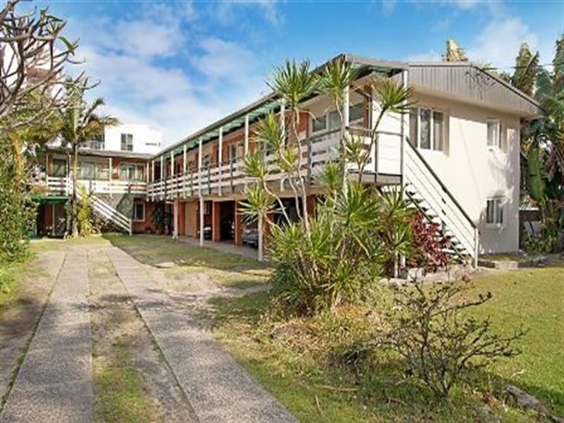 6/4 Johnston Street, Bilinga QLD 4225