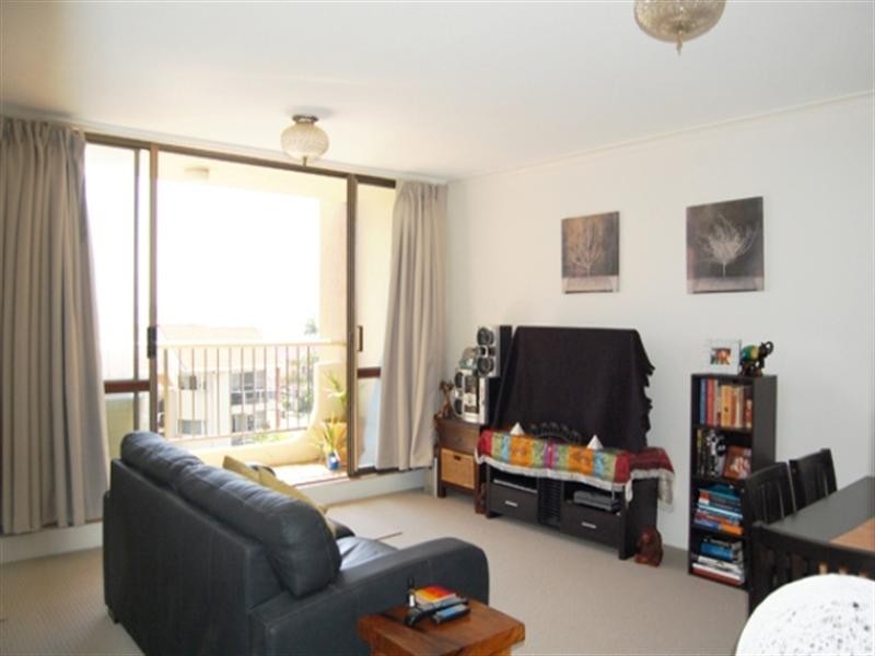 15/22 Marine Parade, Coolangatta QLD 4225