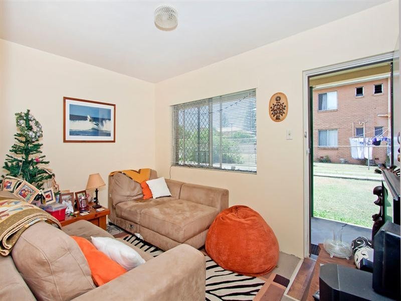 3/12 Coyne Street, Coolangatta QLD 4225