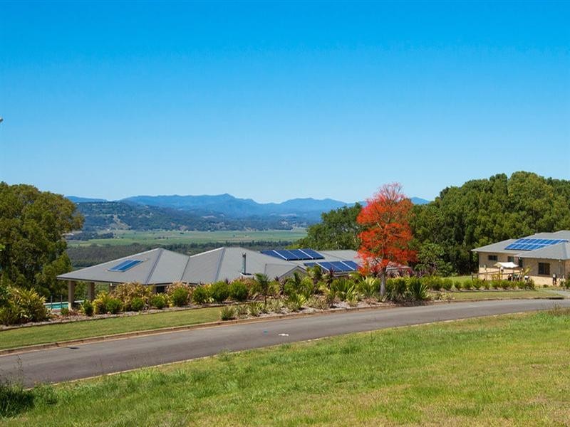 26 Sunnycrest Drive, Terranora NSW 2486