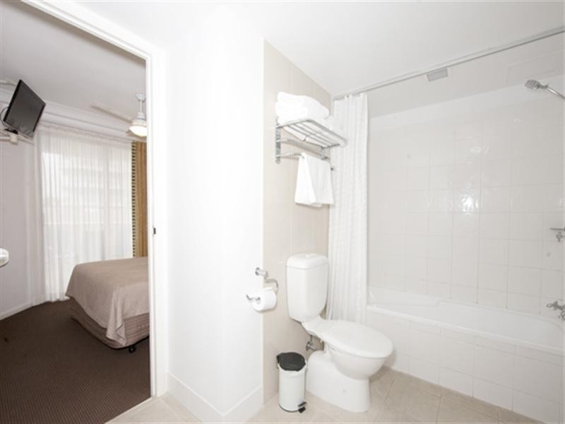 238/99 ‘Calypso Plaza’ Griffith Street, Coolangatta QLD 4225