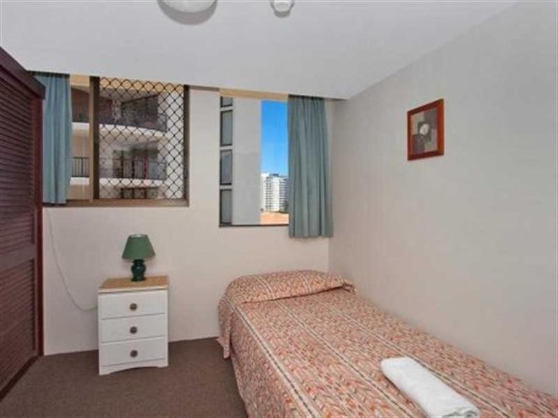 20/82 Marine Parade, Coolangatta QLD 4225