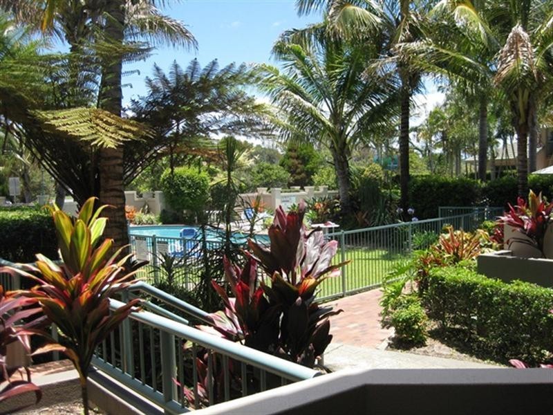 206/143 Golden Four Drive, Bilinga QLD 4225