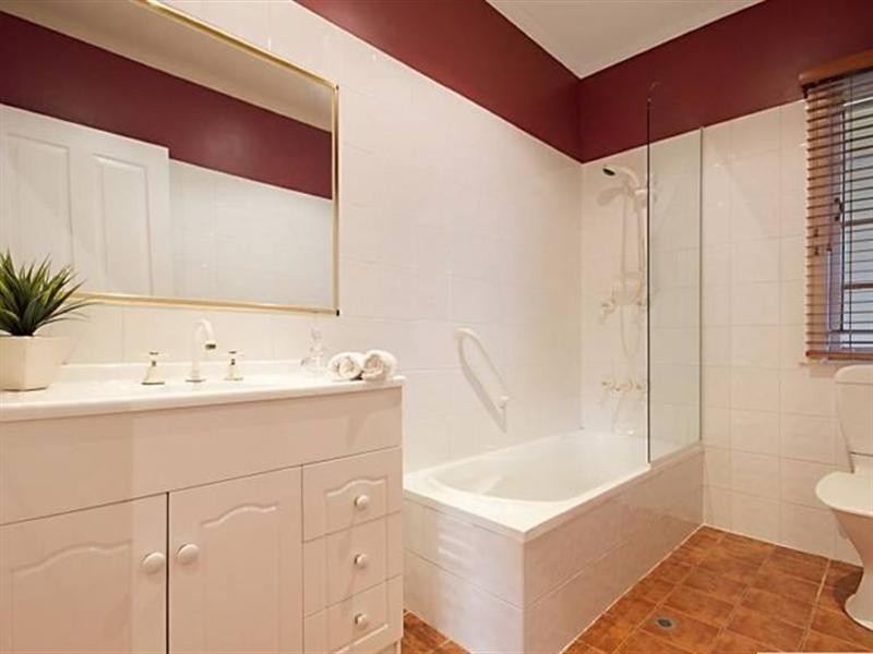 21 Paxton Street, Holland Park QLD 4121